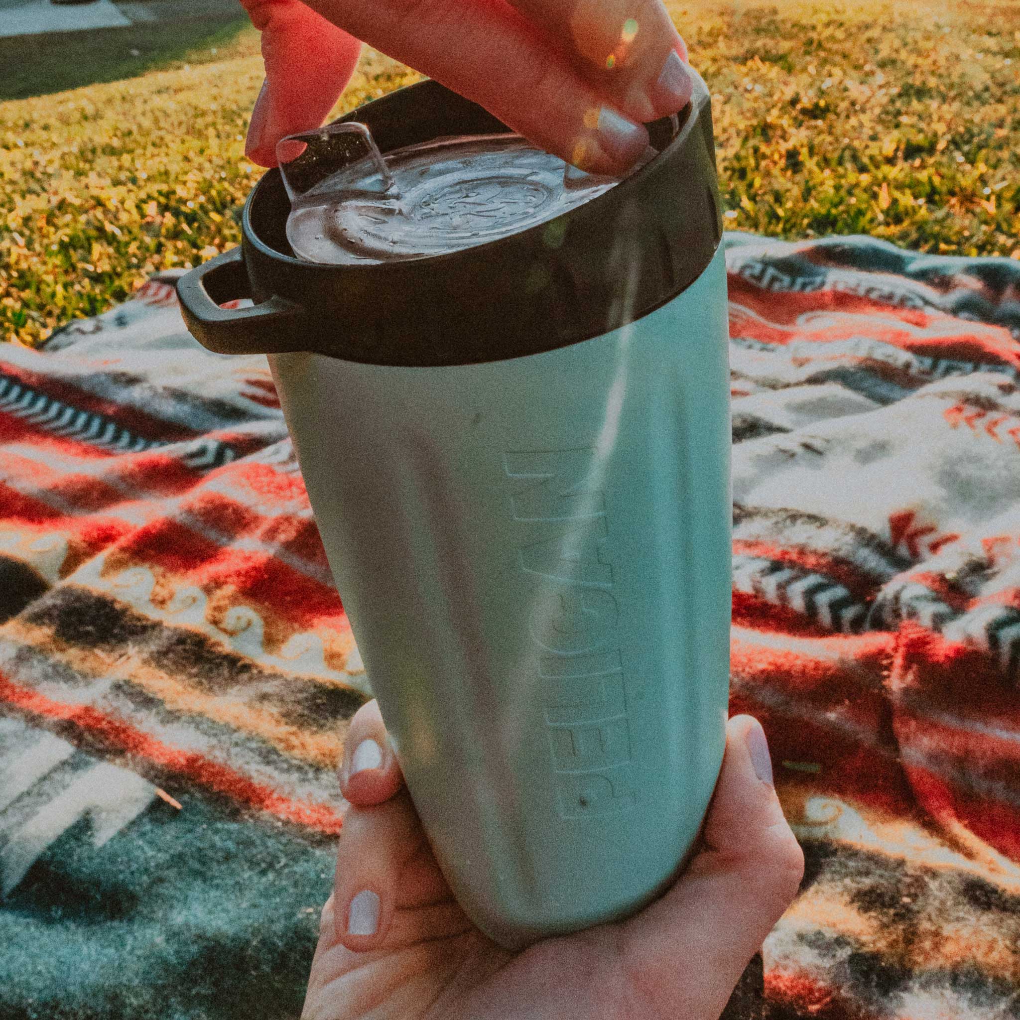 Seafoam Pelican 10OZ Dayventure Tumbler Top