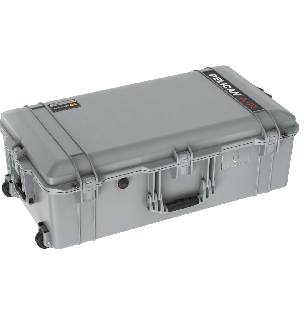 No Foam / Silver Pelican 1615 Case Front Closed