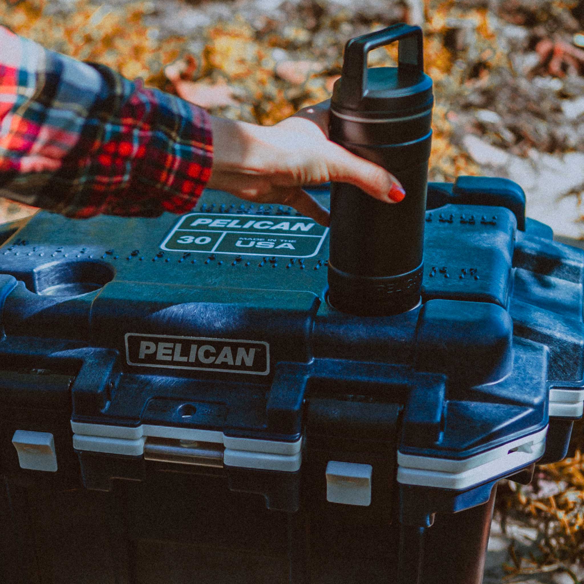 Black Pelican Bottle 18OZ Lifestyle